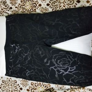 LEGGINGS VAROUS  PLEASE LOOL AT PICKS